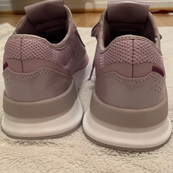 Light purple Adidas - Picture 3 of 11